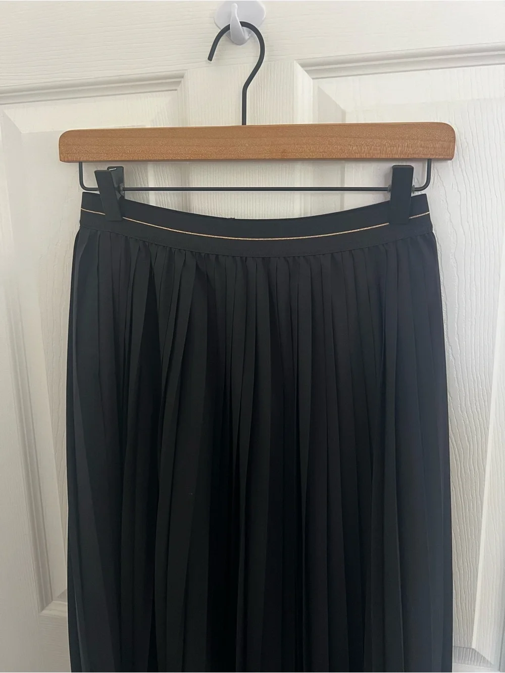 aerie Black Pleated Midi Skirt